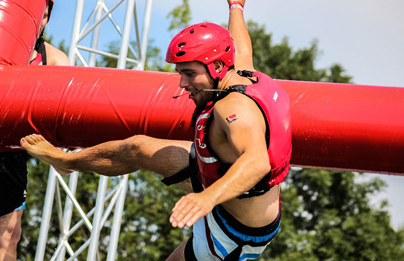 Naamloos-1_0000_WipeOut Sideway Sweeper Man Fail