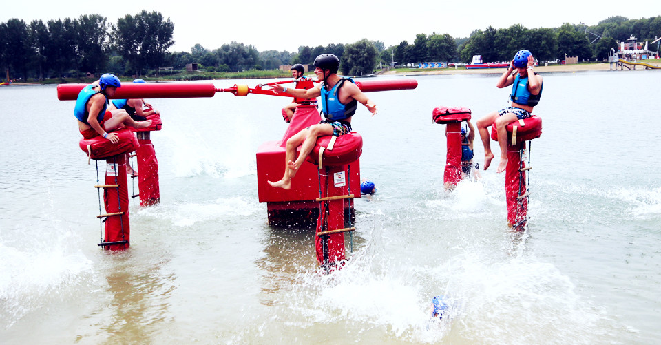 WipeOut Aqau Sweeper vallende mannen